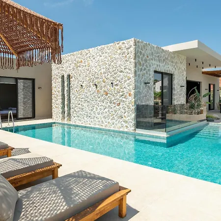 Mirena Luxury Living-casa Di Ria Afandu